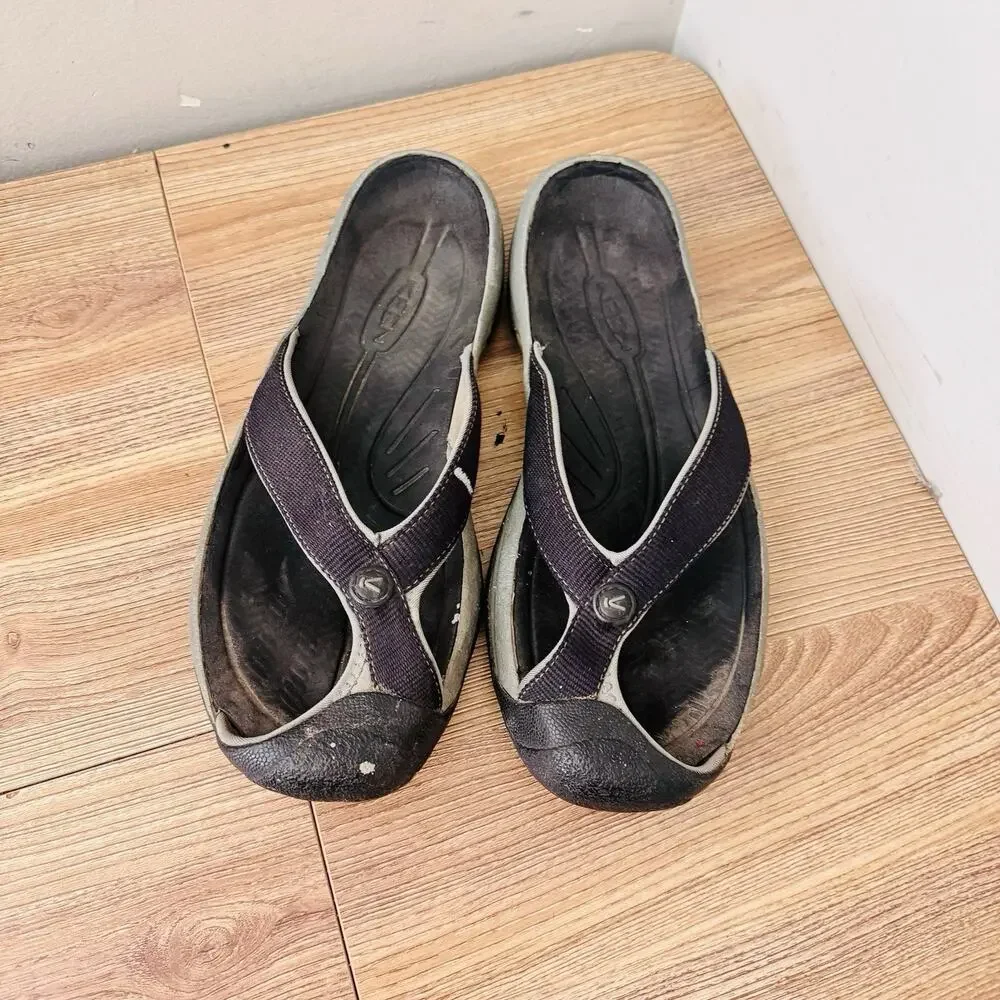 Keen Black Thong Sandals Men’s Size 9